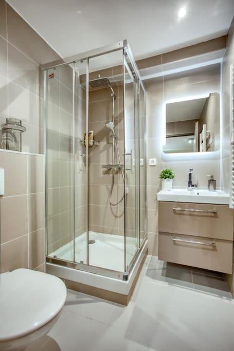 Amazing Apart New Bastille 3 Bedrooms 2 Bathrooms París Exterior foto